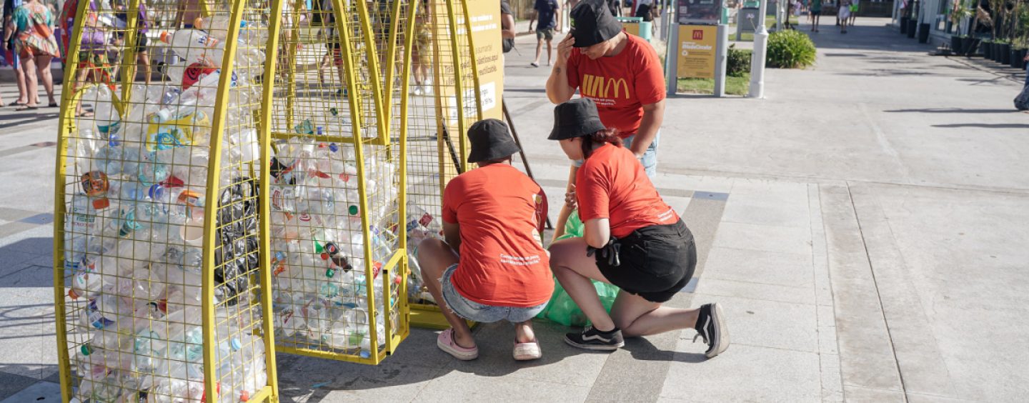 McDonald’s recuperó más de 1.600 kilos de plástico en puntos de veraneo