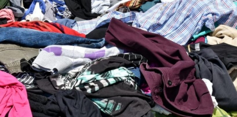 Estrategias para evitar la contaminación por ropa en desuso