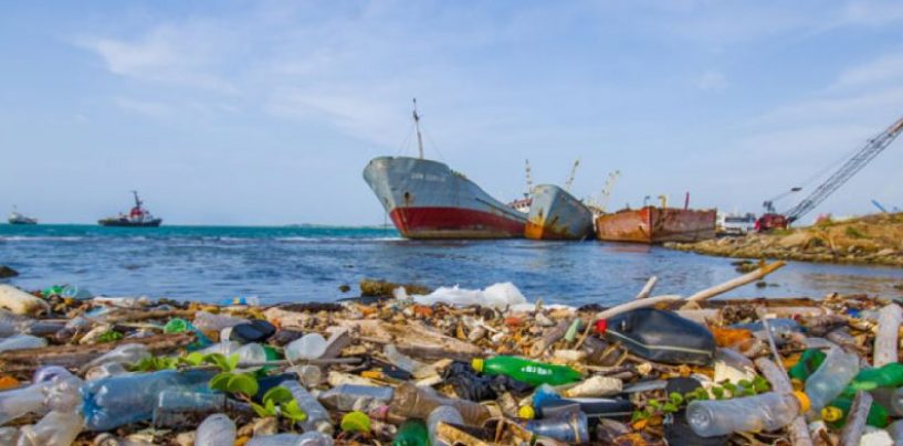 Presentan el primer contador de los plásticos que llegan al océano desde Argentina