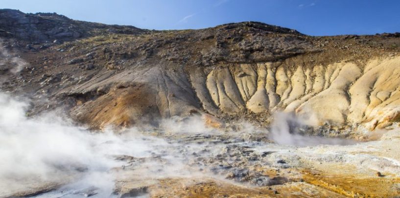 Recursos geotérmicos para generación de energía