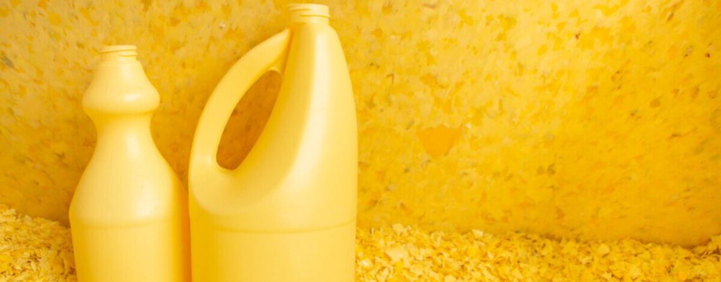 Necológica: cómo transformar residuos plásticos en materiales para la industria, el diseño y la construcción