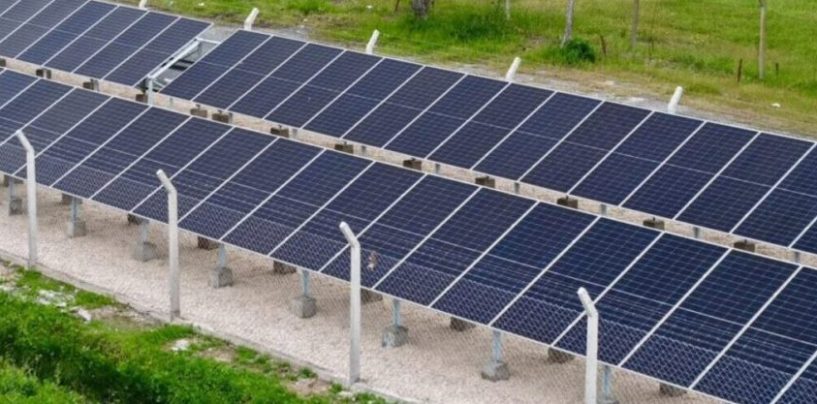 Aubasa inauguró su primer parque solar para abastecer la infraestructura vial