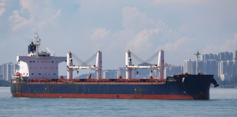 Barcos de carga a vela: cómo el viento ayuda a reducir combustible y emisiones